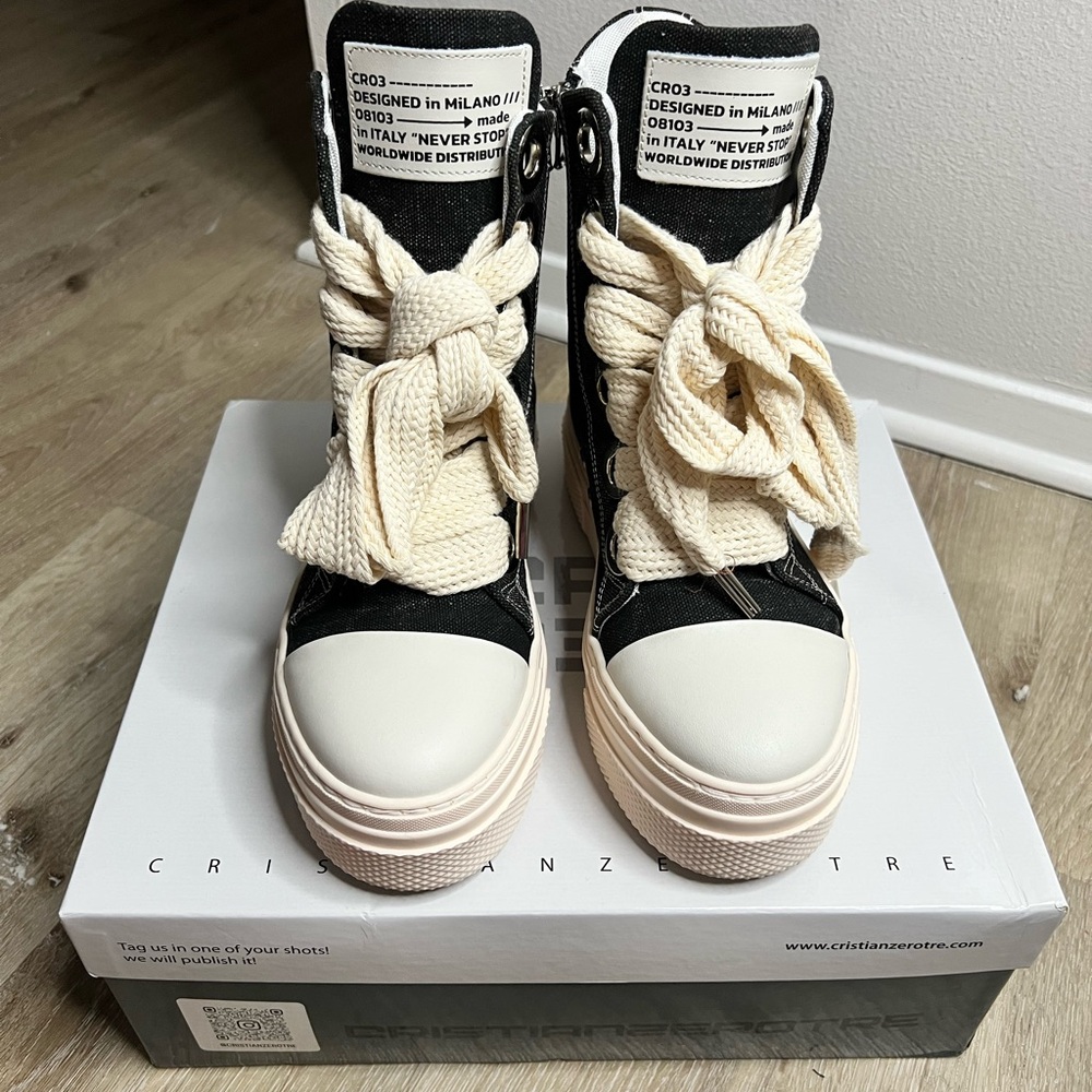 CRISTIANZEROTRE Calipso 300 Destroyed Black (Unisex)